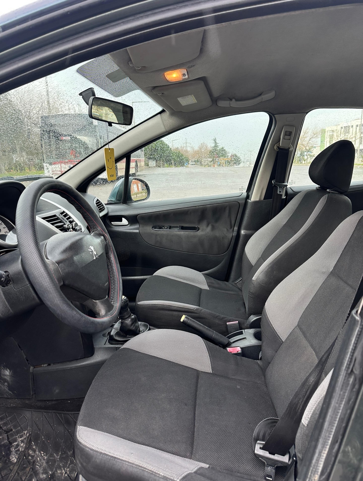 2008 model Peugeot 207 1.4 dizel - Görsel 2