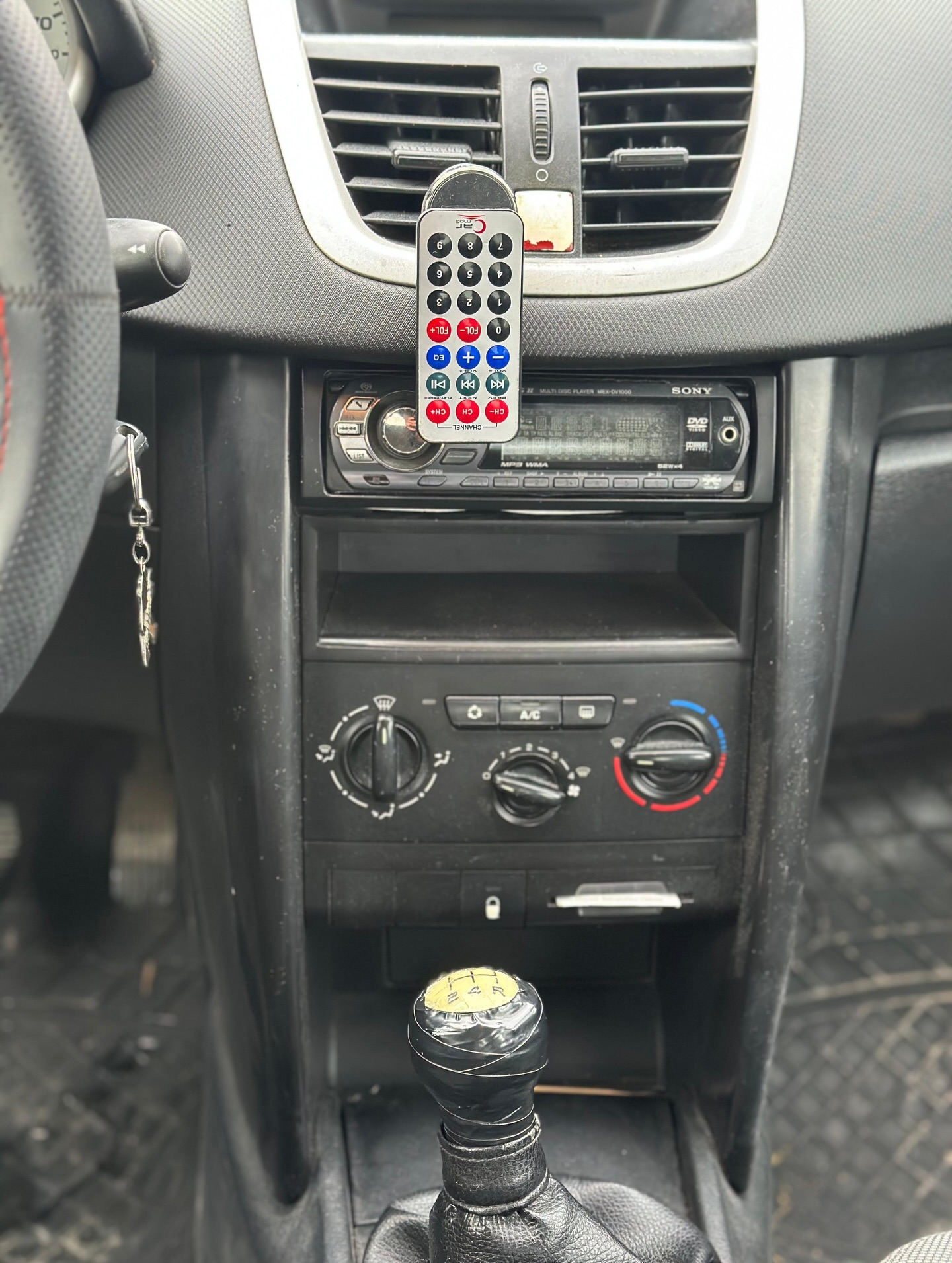 2008 model Peugeot 207 1.4 dizel - Görsel 10