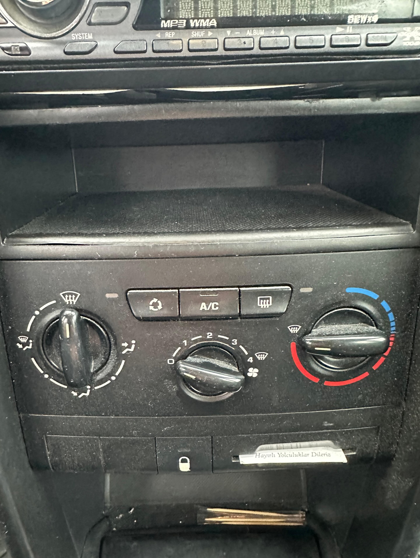 2008 model Peugeot 207 1.4 dizel - Görsel 14