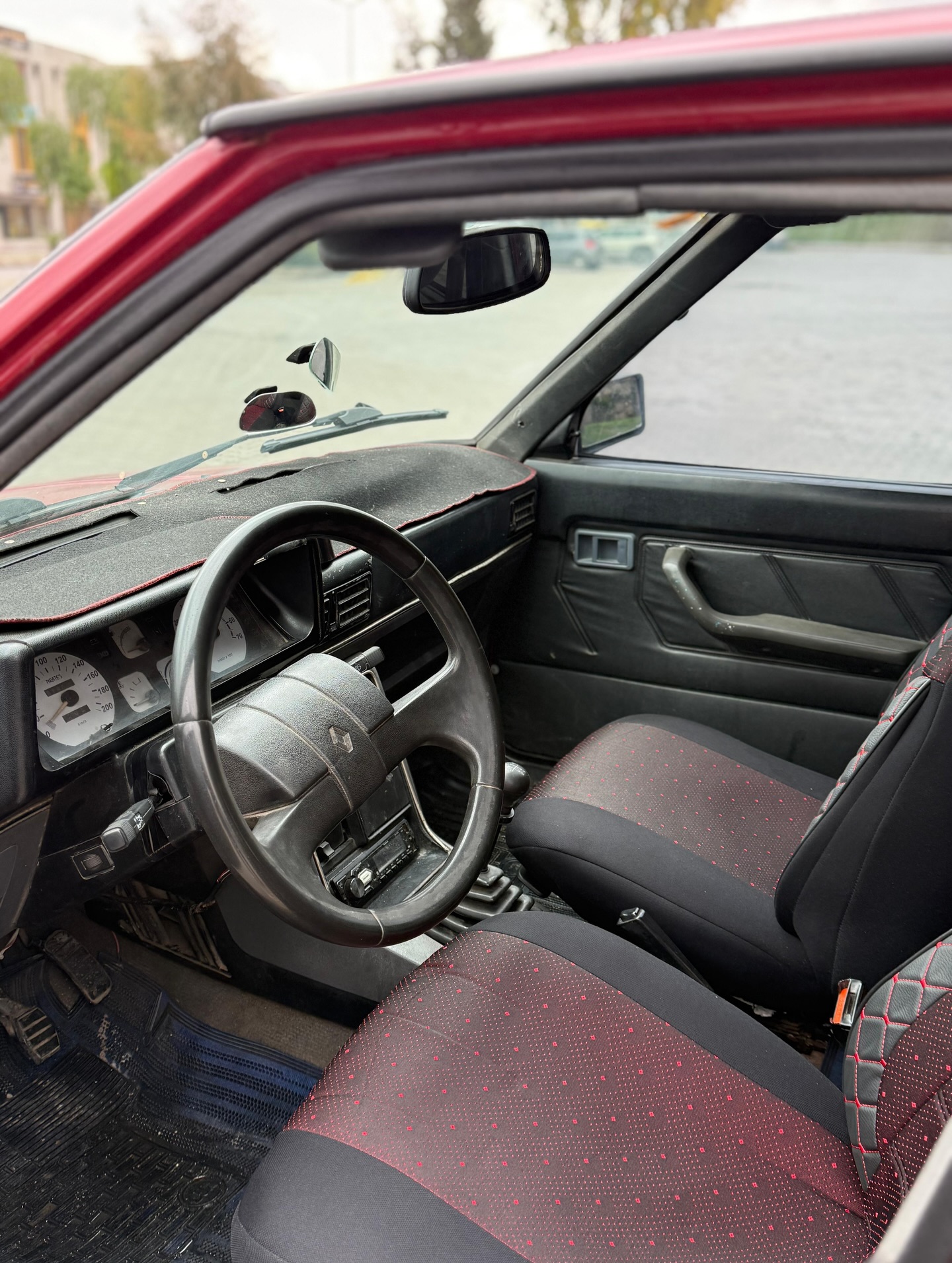 1993 Model Renault 9 - Görsel 3