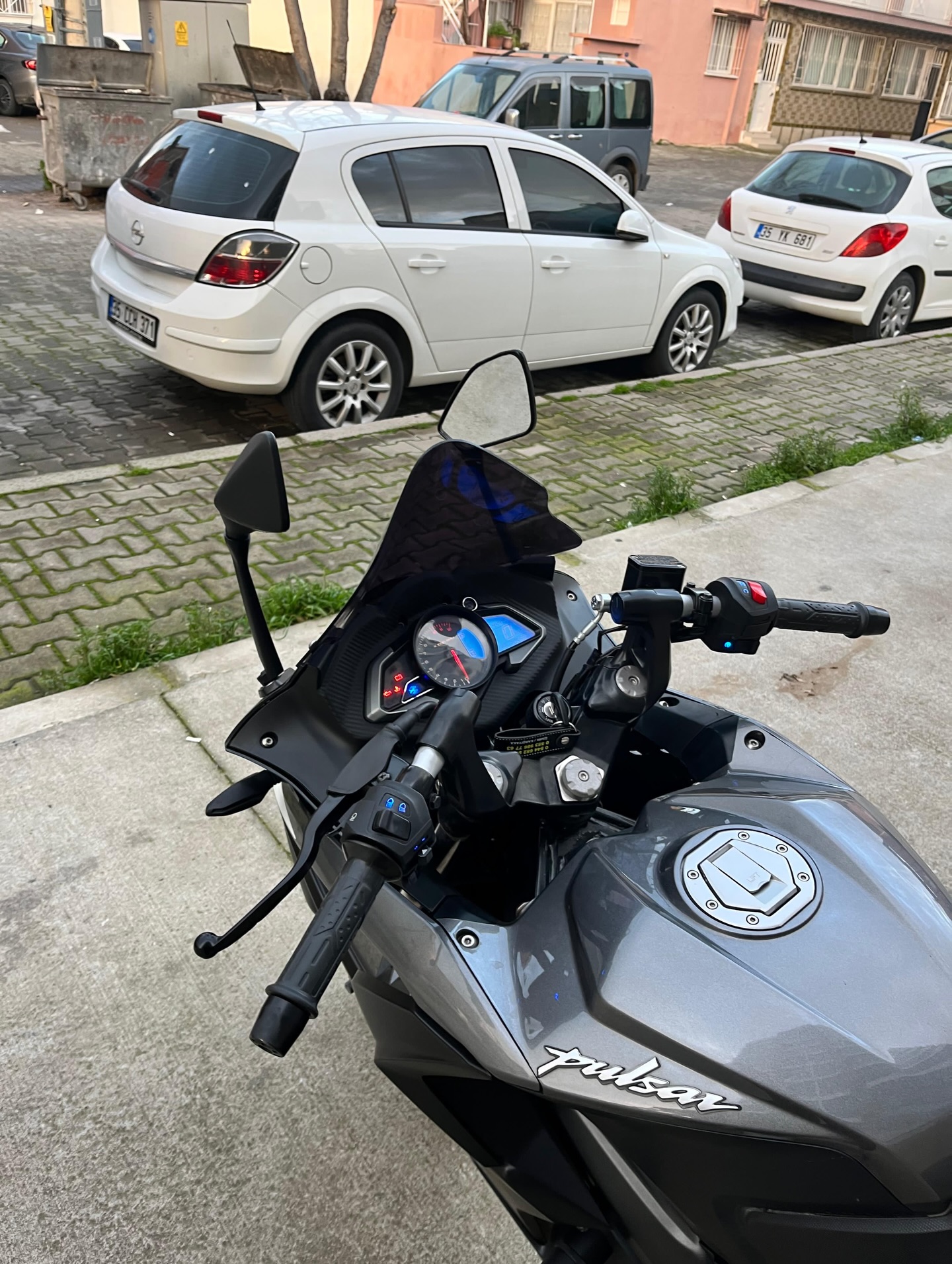 2023 MODEL PULSAR RS200 - Görsel 9