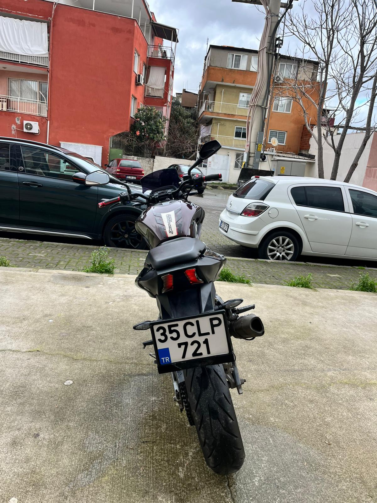 2015 Model Yamaha R25 - Görsel 7