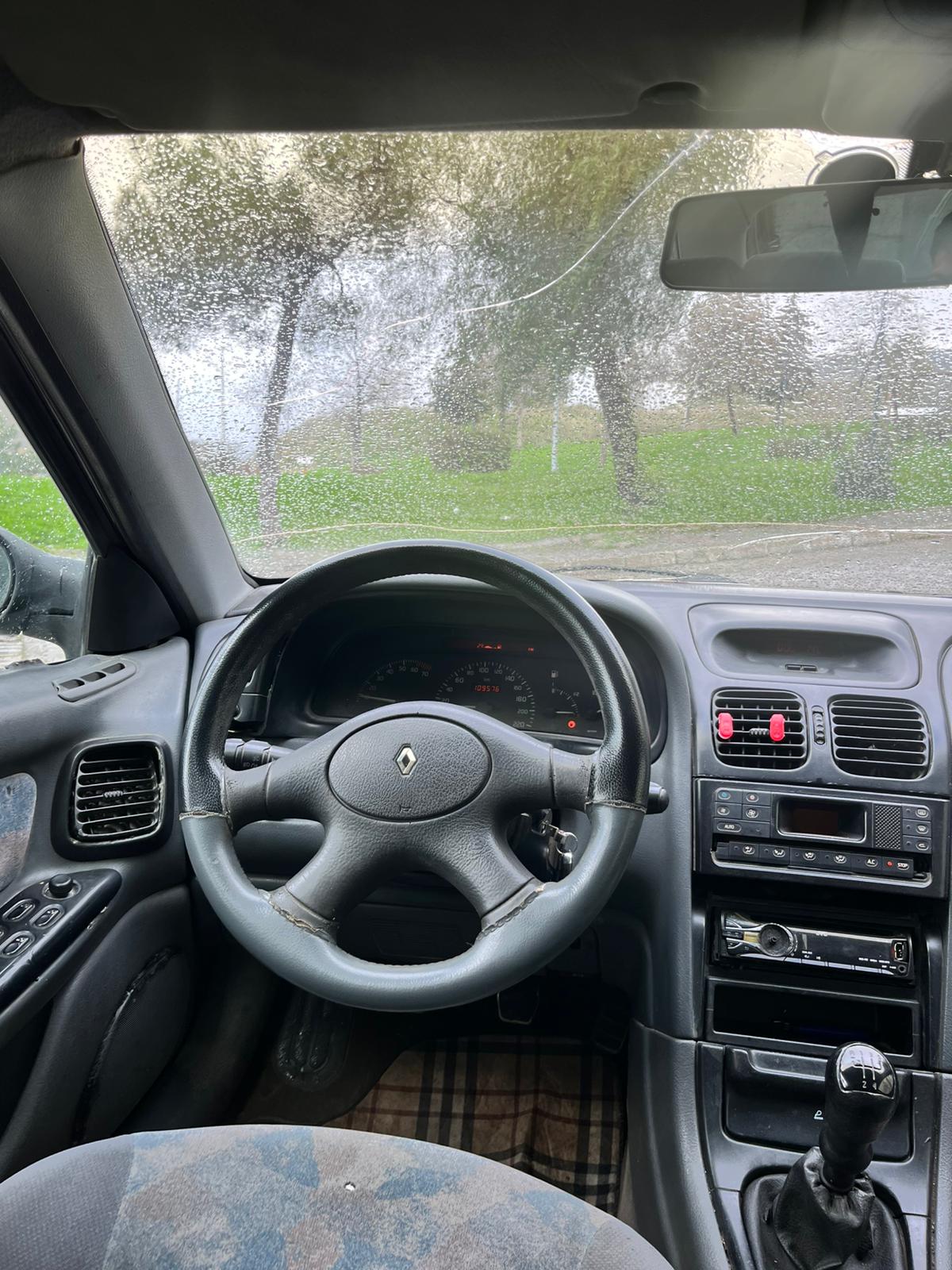 1996 Model Renault Laguna 2.0 - Görsel 7