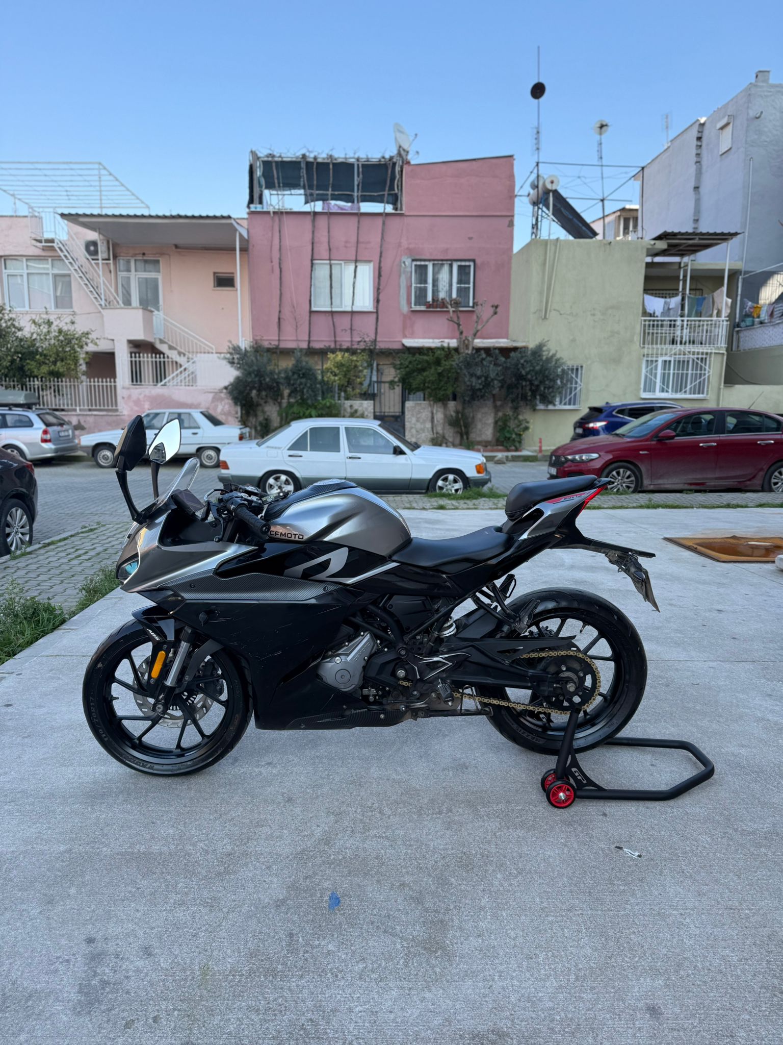 2024 CFMOTO SR250 - Görsel 3