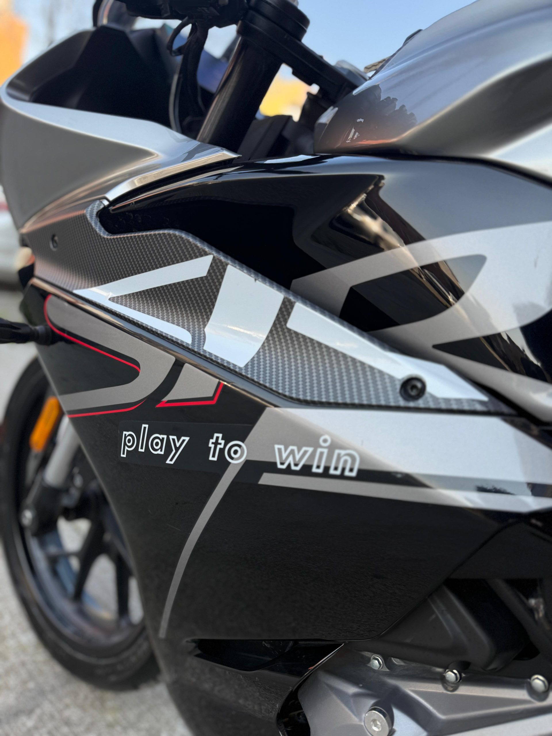 2023 MODEL CFMOTO SR250 - Görsel 12