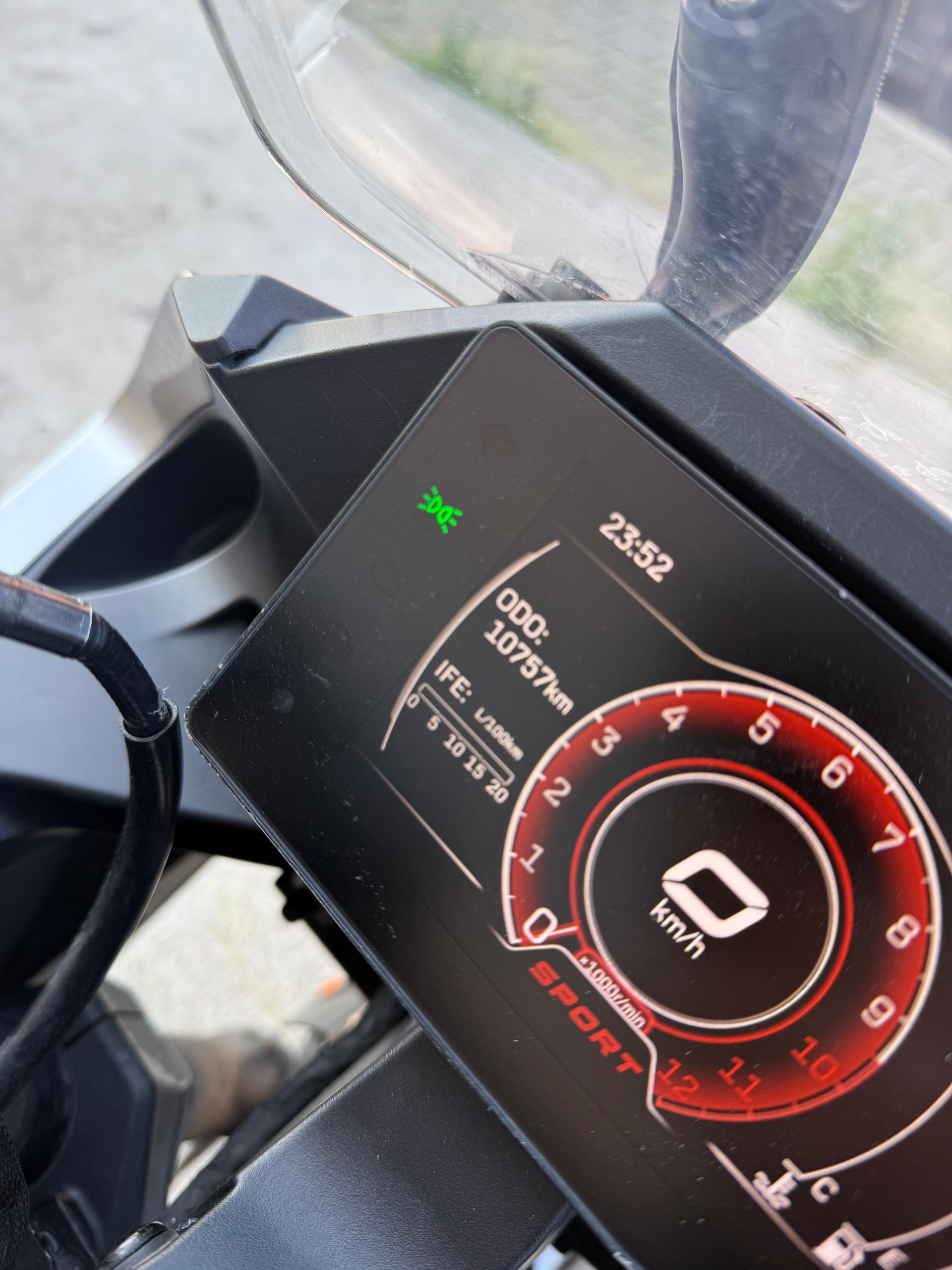 2023 MODEL CFMOTO SR250 - Görsel 5